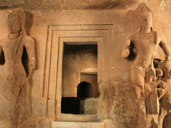 फल के बने शिव लिंग
