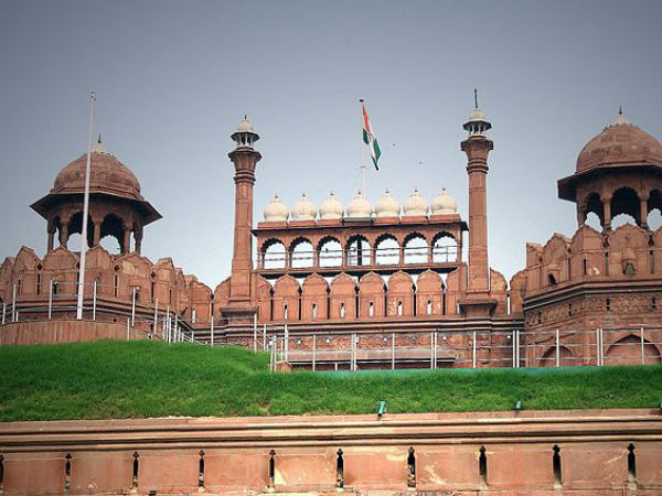 3000 लोग