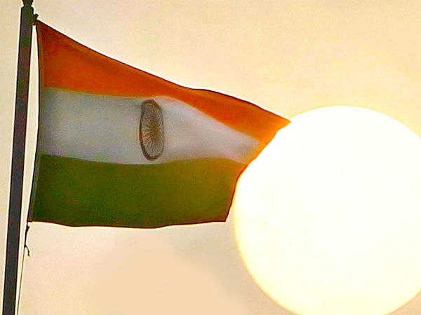 खास होता है तिरंगा फहराया जाने वाला पाइप