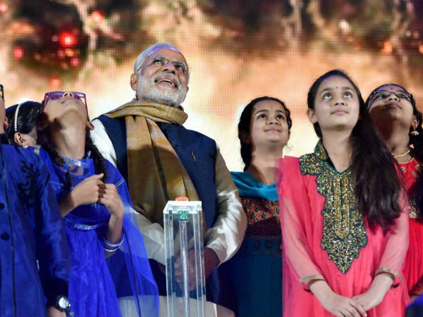 सबसे बड़ी आतिशबाजी