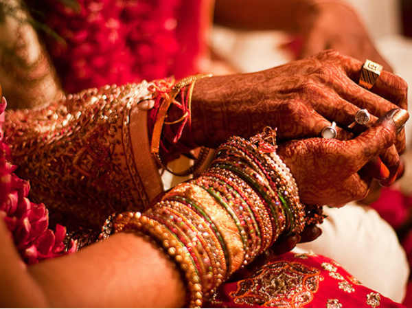 'दुल्हन की डिमांड सुन उड़े परिजनों के होश'
