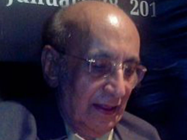 Noted Urdu poet and film writer Nida Fazli passes away Noted Urdu poet and film writer Nida Fazli passes away