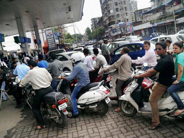 Petrol price cut by 32 paise, diesel increased by 28 paise a litre Petrol price cut by 32 paise, diesel increased by 28 paise a litre