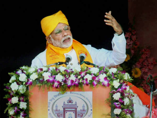 वाराणसी बना सियासी अखाड़ा