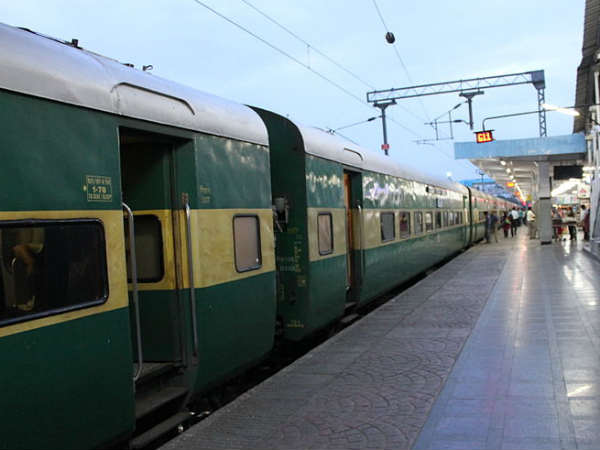 इन तीन ट्रेनों के आंकड़े फर्जी