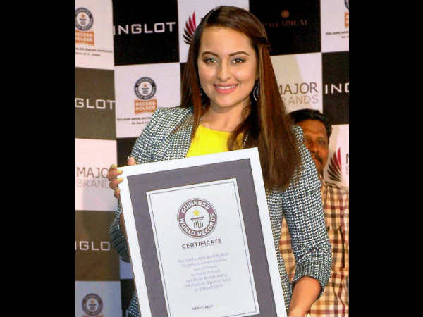 %u0938%u094B%u0928%u093E%u0915%u094D%u0937%u0940 %u0938%u093F%u0928%u094D%u0939%u093E %u0915%u093E %u0928%u093E%u092E %u0917%u093F%u0928%u0940%u091C %u092C%u0941%u0915 %u092E%u0947%u0902 %u0928%u093E%u092E %u0926%u0930%u094D%u091C