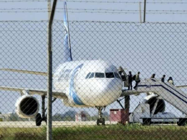 egypt-passenger-plane-hijacked egypt-passenger-plane-hijacked