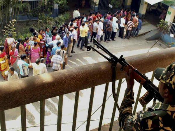 असम में पोलिंग 