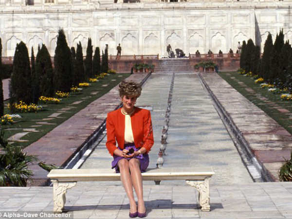 lady-diana-at-the-taj lady-diana-at-the-taj