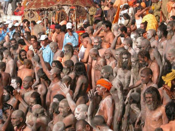 सिंहस्थ कुंभ 2016: दूसरे शाही स्नान के लिए उमड़ा जन-सैलाब