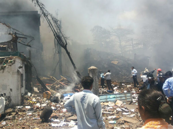 मुंबई के डोंबिवली में केमिलकल फैक्ट्री में धमाका, इमारत ढही 