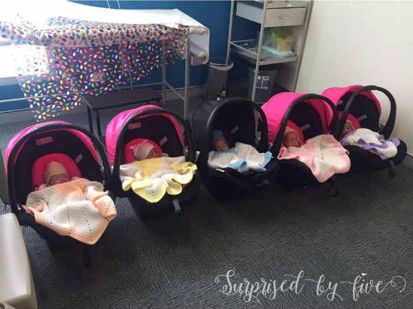 Mum of quintuplets poses for gorgeous photos with her adorable tots in first professional shoot Mum of quintuplets poses for gorgeous photos with her adorable tots in first professional shoot