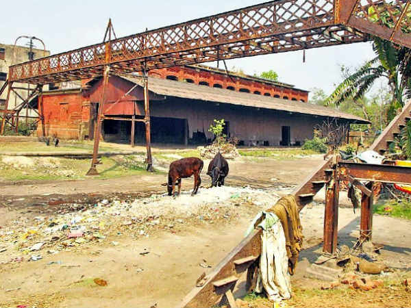 railway station got robbed railway station got robbed