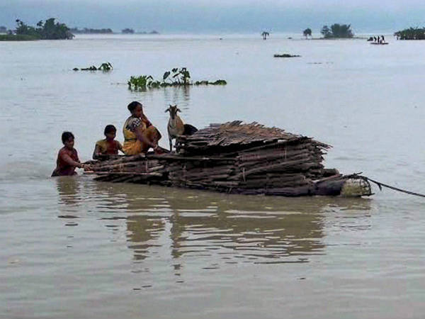  भयावह बाढ़ की चपेट में असम
