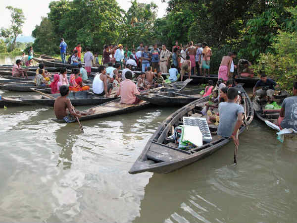 ब्रह्मपुत्र के उफान से खोई असम की रंगत