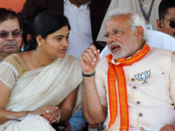 anupriya यूपी चुनाव: मोदी-शाह के लिए अनुप्रिया पटेल ने खड़ी नई मुसीबत anupriya यूपी चुनाव: मोदी-शाह के लिए अनुप्रिया पटेल ने खड़ी नई मुसीबत