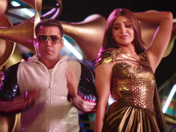 Husband books entire show of Salman Khan's Sultan to please wife Husband books entire show of Salman Khan's Sultan to please wife