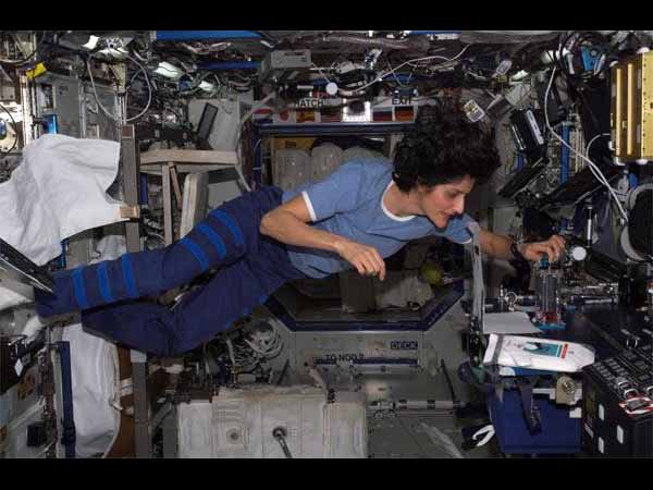 astronaut astronaut