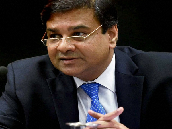 बैंकिंग घोटाला: संसदीय समिति ने RBI गवर्नर को किया तलब बैंकिंग घोटाला: संसदीय समिति ने RBI गवर्नर को किया तलब