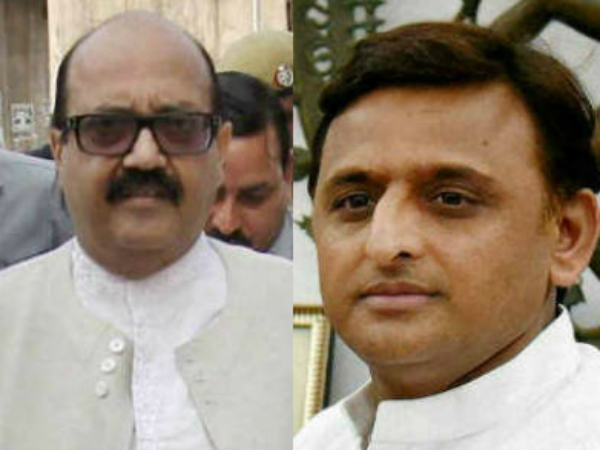 अखिलेश और प्रतीक के बीच में दूरियां