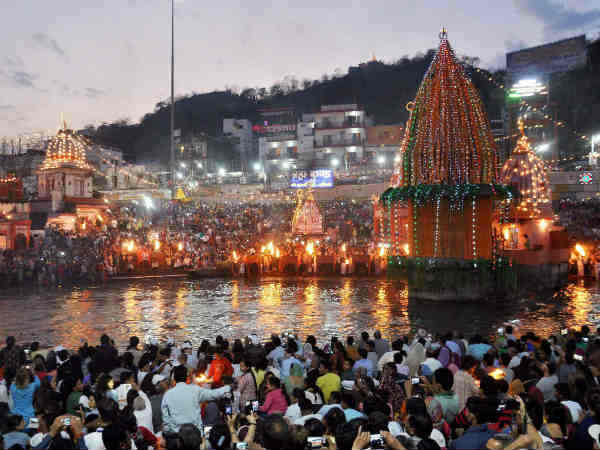 कार्तिक पूर्णिमा के दिन करें ये 5 उपाय, घर आएगी खुशहाली कार्तिक पूर्णिमा के दिन करें ये 5 उपाय, घर आएगी खुशहाली