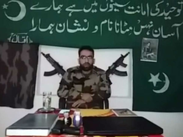 Hizbul-Mujahideen-commander-Riyaz-Naik.jpg Hizbul-Mujahideen-commander-Riyaz-Naik.jpg