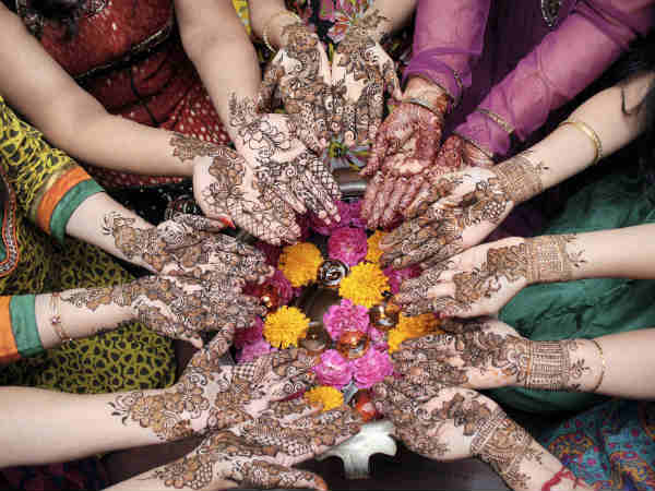 सजना है मुझे सजना के लिए
