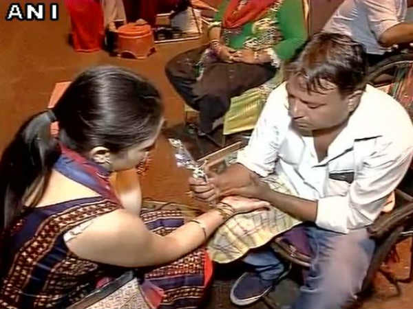 कमजोरी से बचाने वाले फलोंं की बढ़ी डिमांड