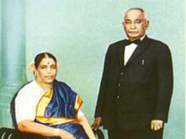 पहली बार पटाखा कंपनी की शुरुआत