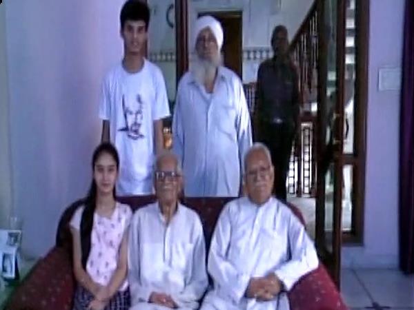 20 साल की उम्र में छोड़ना पड़ा था पाकिस्तान