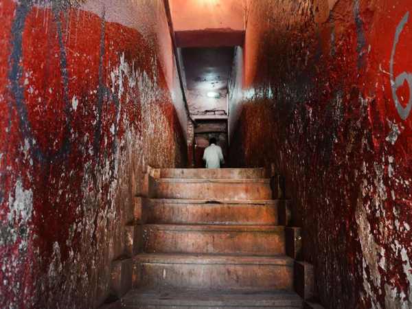 'कस्टमर को आकर्षित करने के प्रयास नाकाम'