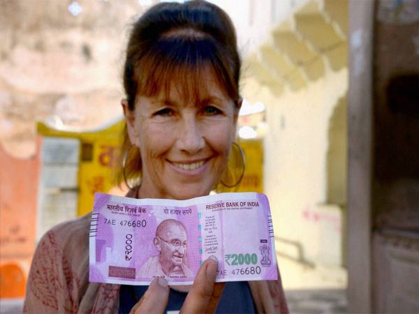 2,000 rupee note 2,000 rupee note