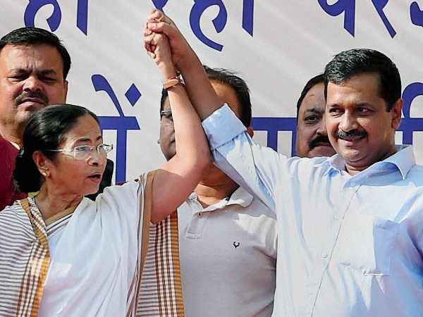 दिल्ली की राजनीति में ममता की आवाज