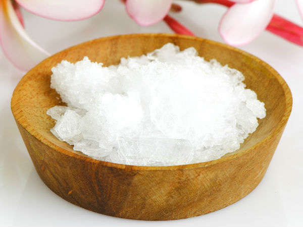 what is the relation between Camphor or Kapur/Kapoor and Hindu Puja what is the relation between Camphor or Kapur/Kapoor and Hindu Puja