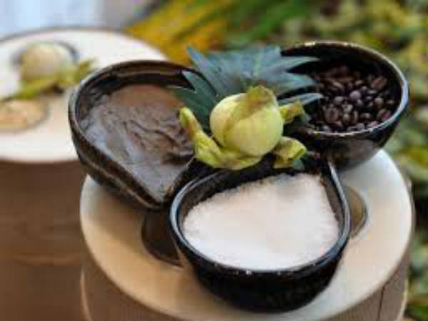 what is the relation between Camphor or Kapur/Kapoor and Hindu Puja what is the relation between Camphor or Kapur/Kapoor and Hindu Puja