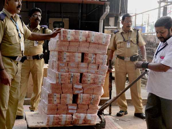 सबसे अधिक सरकारी बैंकों का नुकसान