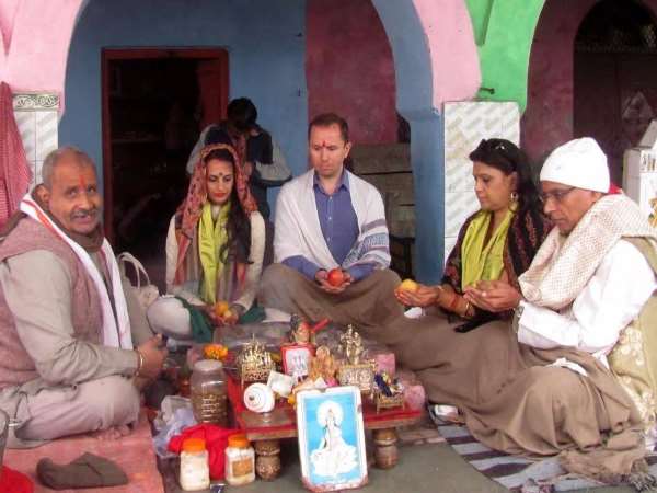मर्चेन्ट नेवी में काम करता है युवक