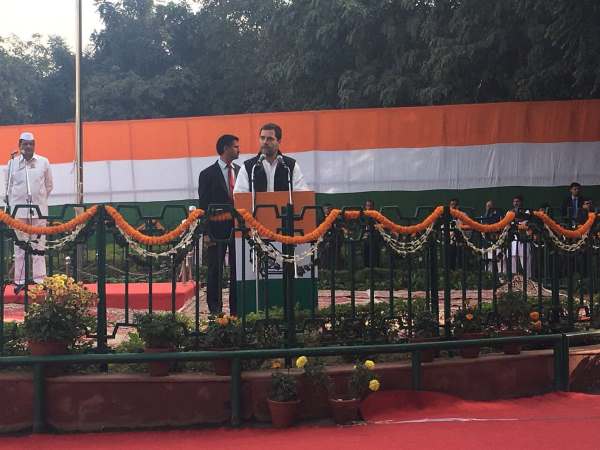 कांग्रेस स्थापना दिवस में भी नरेंद्र मोदी पर हमलावर रहे राहुल गांधी, कहा- मोदी, RSS को हराएंगे कांग्रेस स्थापना दिवस में भी नरेंद्र मोदी पर हमलावर रहे राहुल गांधी, कहा- मोदी, RSS को हराएंगे