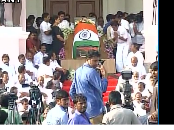Jayalalithaa passed away: Live Updates Jayalalithaa passed away: Live Updates