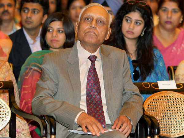 sp-tyagi-agusta-westland-arrest-100.jpg sp-tyagi-agusta-westland-arrest-100.jpg