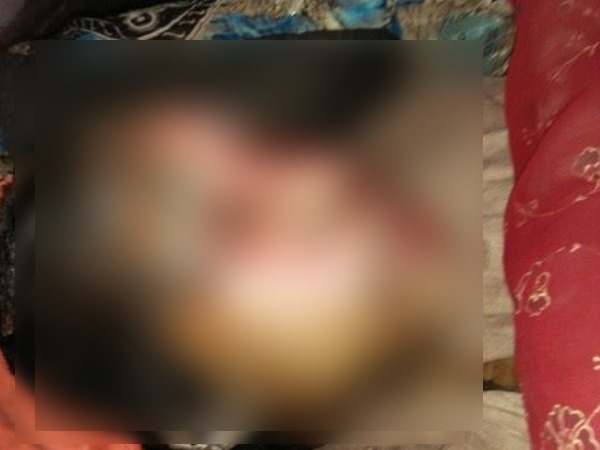 शाहजहांपुर: छेड़खानी का विरोध करने पर युवक ने लड़की को जला डाला शाहजहांपुर: छेड़खानी का विरोध करने पर युवक ने लड़की को जला डाला