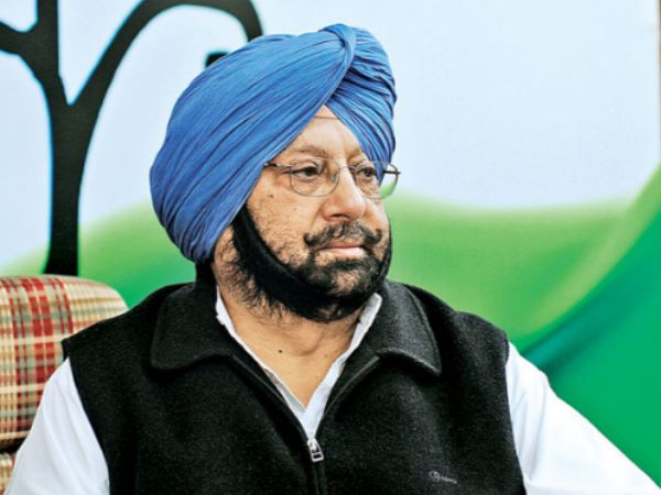 दिल्ली में प्रदूषण: पंजाब के मुख्यमंत्री अमरिन्दर सिंह ने केजरीवाल को बताया 'विचित्र' इंसान दिल्ली में प्रदूषण: पंजाब के मुख्यमंत्री अमरिन्दर सिंह ने केजरीवाल को बताया 'विचित्र' इंसान
