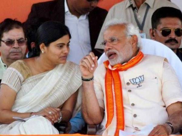 टिकट बंटवारे को लेकर अपनादल-भाजपा में अंदरूनी रार, अनुप्रिया नाराज, गठबंधन तोड़ने की नौबत टिकट बंटवारे को लेकर अपनादल-भाजपा में अंदरूनी रार, अनुप्रिया नाराज, गठबंधन तोड़ने की नौबत