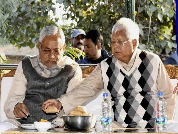 बिहार: जदयू के दही-चूड़ा भोज पर कांग्रेस ने उठाए सवाल, कहा- भाजपा को क्यों बुलाया? बिहार: जदयू के दही-चूड़ा भोज पर कांग्रेस ने उठाए सवाल, कहा- भाजपा को क्यों बुलाया?
