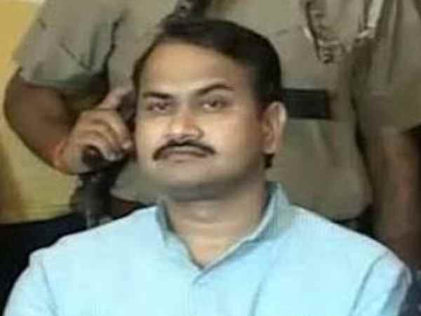 टिकट के चक्कर में न रहे घर के न घाट के! पहले बसपा ने किया हताश तो अब बीजेपी से भी निराश टिकट के चक्कर में न रहे घर के न घाट के! पहले बसपा ने किया हताश तो अब बीजेपी से भी निराश