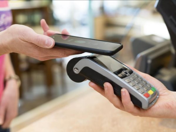 नोटबंदी की मार झेल रही जनता पर एक और मुसीबत, ATM और कार्ड पेमेंट पर देना होगा चार्ज नोटबंदी की मार झेल रही जनता पर एक और मुसीबत, ATM और कार्ड पेमेंट पर देना होगा चार्ज