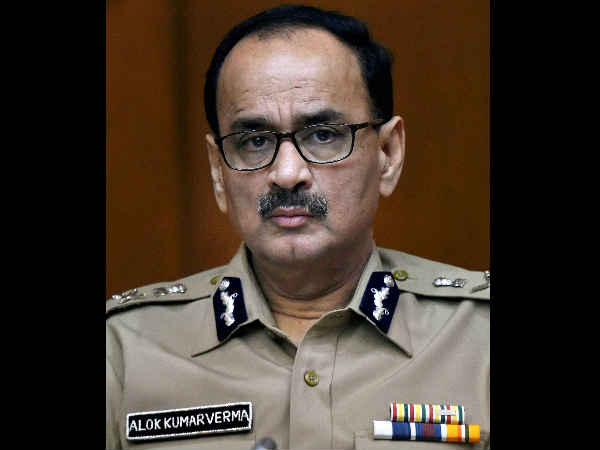 एक घंटे से अधिक समय तक रुके सीवीसी
