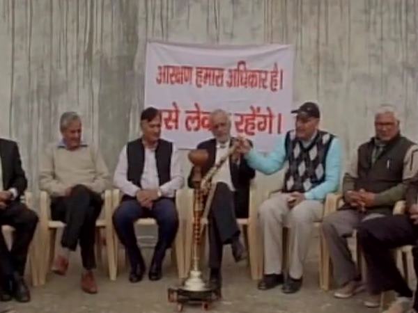 आरक्षण के लिए आज होगा जाट समुदाय का विरोध प्रदर्शन, कई इलाकों में धारा 144 लागू आरक्षण के लिए आज होगा जाट समुदाय का विरोध प्रदर्शन, कई इलाकों में धारा 144 लागू