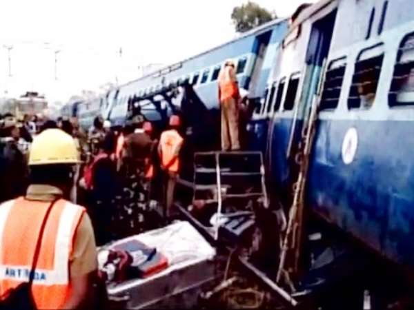 बिहार: ट्रेन हादसे में एक ही परिवार के 9 लोगों की मौत, गांव में पसरा मातम, सीएम नीतीश भी दुखी बिहार: ट्रेन हादसे में एक ही परिवार के 9 लोगों की मौत, गांव में पसरा मातम, सीएम नीतीश भी दुखी