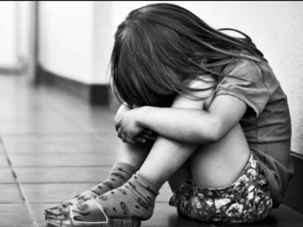 गर्ल्स हॉस्टल में 7 साल की बच्ची से दरिंदगी, प्राईवेट पार्ट में डाली छड़ी गर्ल्स हॉस्टल में 7 साल की बच्ची से दरिंदगी, प्राईवेट पार्ट में डाली छड़ी
